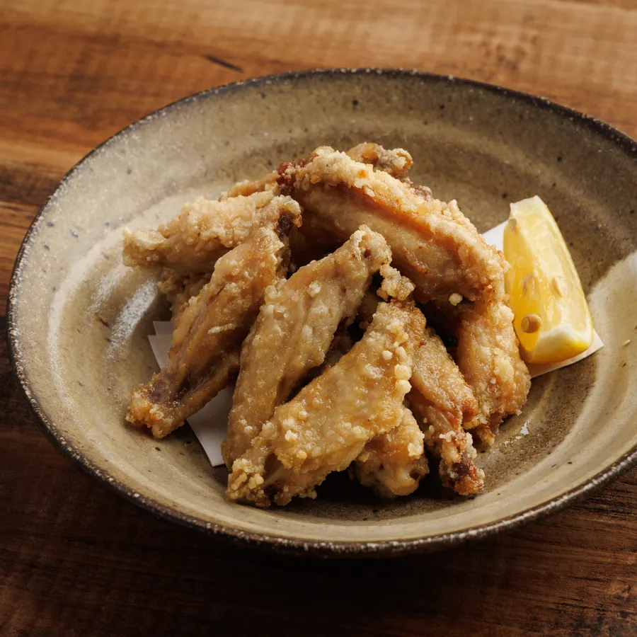 自家製手羽中唐揚げ